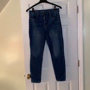American Eagle Curvy Hi-Rise Jeggings in a 12